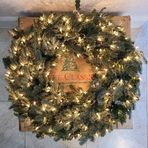 Large, 32" Real Feel Fir Wreath w/ Lights, EUC, Balsam Hill